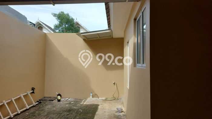 HOT DEAL! Rumah di Cakung, 2 KM, Area Strategis, Luas 120m² LB 90m² HOT DEAL! Rumah di Cakung, 2 KM, Area Strategis, Luas 120m² LB 90m²