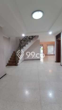 KESEMPATAN TERBAIK! Rumah di Kayu Putih, 4 KM, Ready, LT 245m2m² LB 350m2m² KESEMPATAN TERBAIK! Rumah di Kayu Putih, 4 KM, Ready, LT 245m2m² LB 350m2m²