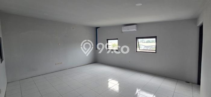 Gudang Bagus LT 500m2 LB 396m2 Dijual di Cengkareng Jakarta Barat Gudang Bagus LT 500m2 LB 396m2 Dijual di Cengkareng Jakarta Barat
