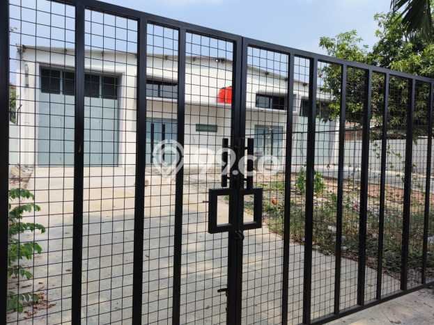 Gudang di , Luas 324m2m², Area Komersial, Ready Operasi Gudang di , Luas 324m2m², Area Komersial, Ready Operasi