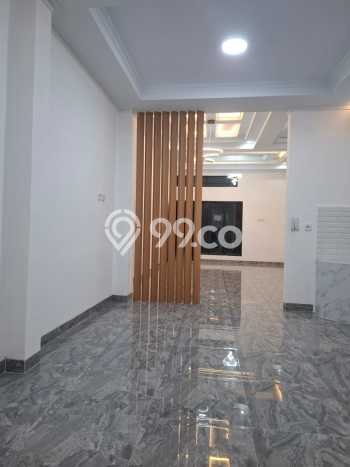 Rumah Luas Asri 4 KT Siap Huni di Harapan Indah Bekasi Rumah Luas Asri 4 KT Siap Huni di Harapan Indah Bekasi