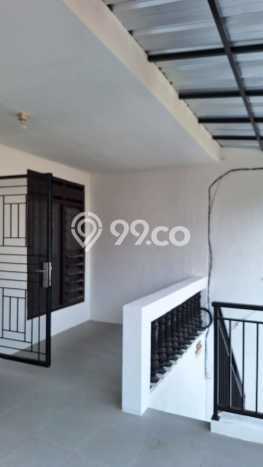 Rumah Strategis Modern Lb 120m2 di Duren Sawit, Jakarta Timur Rumah Strategis Modern Lb 120m2 di Duren Sawit, Jakarta Timur