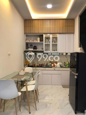 Rumah Strategis Modern Lb 150m2 di Jagakarsa, Jakarta Selatan Rumah Strategis Modern Lb 150m2 di Jagakarsa, Jakarta Selatan
