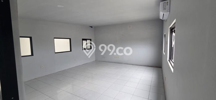 Gudang Bagus LT 500m2 LB 396m2 Dijual di Cengkareng Jakarta Barat Gudang Bagus LT 500m2 LB 396m2 Dijual di Cengkareng Jakarta Barat