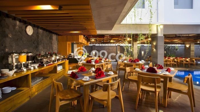 Dijual Hotel Premium Kawasan , Luas 6876m2m², Mainroad, Kawasan Komersial Dijual Hotel Premium Kawasan , Luas 6876m2m², Mainroad, Kawasan Komersial