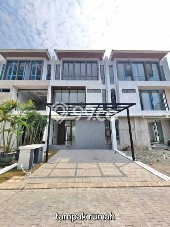 Rumah Luxury Modern Tanpa Renovasi di Pantai Mutiara Jakarta Utara Rumah Luxury Modern Tanpa Renovasi di Pantai Mutiara Jakarta Utara