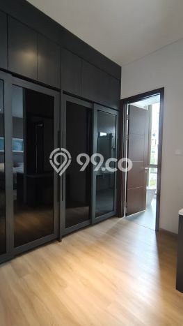 Rumah Luxury Modern Tanpa Renovasi di Pantai Mutiara Jakarta Utara Rumah Luxury Modern Tanpa Renovasi di Pantai Mutiara Jakarta Utara
