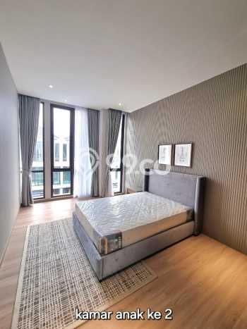 Rumah Luxury Modern Tanpa Renovasi di Pantai Mutiara Jakarta Utara Rumah Luxury Modern Tanpa Renovasi di Pantai Mutiara Jakarta Utara
