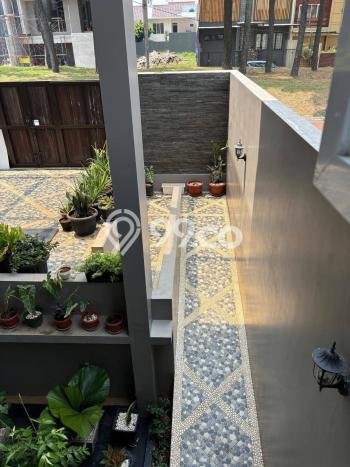 Jual Rumah Mewah Megah Dengan View Cantik di Gading Serpong, Tangerang Jual Rumah Mewah Megah Dengan View Cantik di Gading Serpong, Tangerang