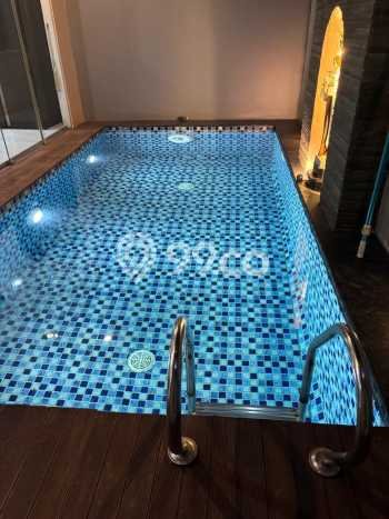 Jual Rumah Mewah Megah Dengan View Cantik di Gading Serpong, Tangerang Jual Rumah Mewah Megah Dengan View Cantik di Gading Serpong, Tangerang