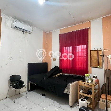 Ruko Dijual di Jakarta Barat LT 67m2 & LB 270m2 Lokasi Terbaik! Ruko Dijual di Jakarta Barat LT 67m2 & LB 270m2 Lokasi Terbaik!