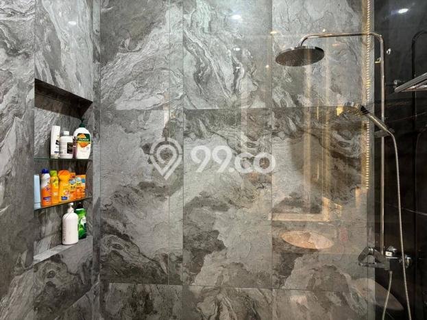 Jual Rumah Mewah Megah Dengan View Cantik di Gading Serpong, Tangerang Jual Rumah Mewah Megah Dengan View Cantik di Gading Serpong, Tangerang