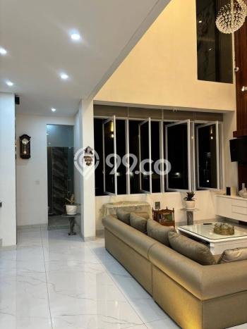 Jual Rumah Mewah Megah Dengan View Cantik di Gading Serpong, Tangerang Jual Rumah Mewah Megah Dengan View Cantik di Gading Serpong, Tangerang