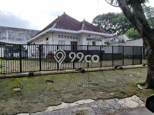 Rumah Cantik Siap Pakai Di Klojen Luas 500m2 Aman Rumah Cantik Siap Pakai Di Klojen Luas 500m2 Aman