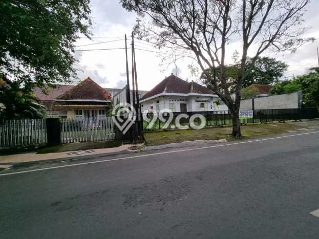 Rumah Cantik Siap Pakai Di Klojen Luas 500m2 Aman Rumah Cantik Siap Pakai Di Klojen Luas 500m2 Aman