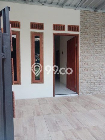 Rumah Modern Cantik 7 KT Siap Huni di Blimbing Rumah Modern Cantik 7 KT Siap Huni di Blimbing