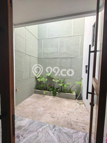Rumah Modern Minimalis 4 Kamar Siap Huni di Blimbing Rumah Modern Minimalis 4 Kamar Siap Huni di Blimbing