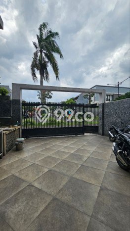 Rumah Luxury Modern Tanpa Renovasi di Dieng Malang Rumah Luxury Modern Tanpa Renovasi di Dieng Malang