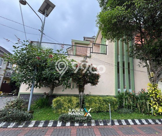 Rumah Modern 4 KT di Batu Malang Semi Furnished Rumah Modern 4 KT di Batu Malang Semi Furnished