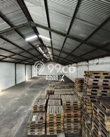 Unit Gudang disewakan di Karangploso Malang dengan LT 966m2 / LB 930m2 Unit Gudang disewakan di Karangploso Malang dengan LT 966m2 / LB 930m2