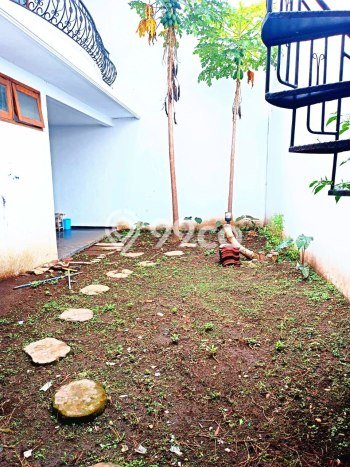 Rumah sewa siap pakai 5 KT di Soekarno Hatta, Malang Rumah sewa siap pakai 5 KT di Soekarno Hatta, Malang