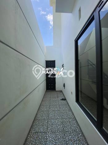 Rumah Strategis Modern Lb 98m2 di Pakis, Malang Rumah Strategis Modern Lb 98m2 di Pakis, Malang