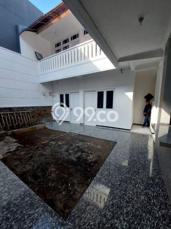 Ready to Use! Premium House LT 250m2 Desain Modern di Dieng Ready to Use! Premium House LT 250m2 Desain Modern di Dieng