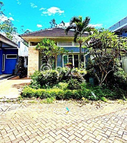 For Sale Rumah 3 Kamar Lokasi Strategis Nyaman dan Strategis di Batu For Sale Rumah 3 Kamar Lokasi Strategis Nyaman dan Strategis di Batu