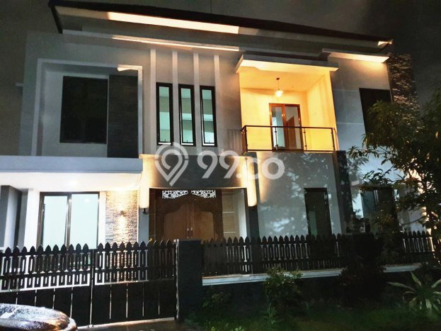 Rumah Luxury Modern Siap Huni di Permata Jingga Malang Rumah Luxury Modern Siap Huni di Permata Jingga Malang