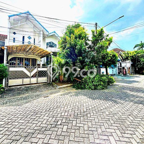 Rumah Modern 4 Kamar LT 180m2 di Araya Rumah Modern 4 Kamar LT 180m2 di Araya