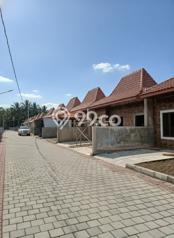 Rumah Sederhana Dijual di Turi 2 Kamar dengan LT 80m2 Rumah Sederhana Dijual di Turi 2 Kamar dengan LT 80m2