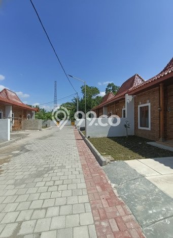 Rumah Sederhana Dijual di Turi 2 Kamar dengan LT 80m2 Rumah Sederhana Dijual di Turi 2 Kamar dengan LT 80m2