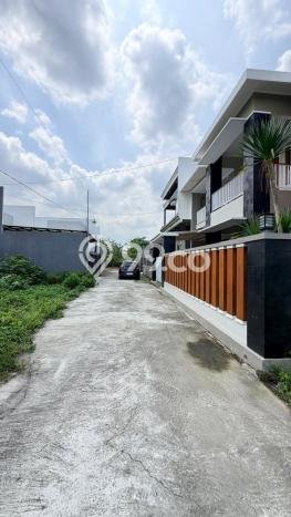 Jual Rumah Favorit Siap Huni LB 250m2 di Kalasan, Sleman Jual Rumah Favorit Siap Huni LB 250m2 di Kalasan, Sleman