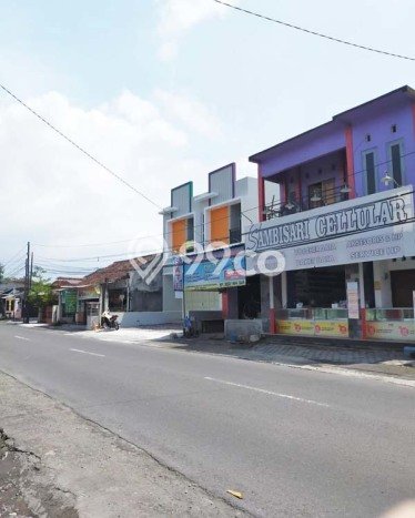 Ruko Kawasan Komersial di Kalasan, Luas 150m², Ramai Ruko Kawasan Komersial di Kalasan, Luas 150m², Ramai