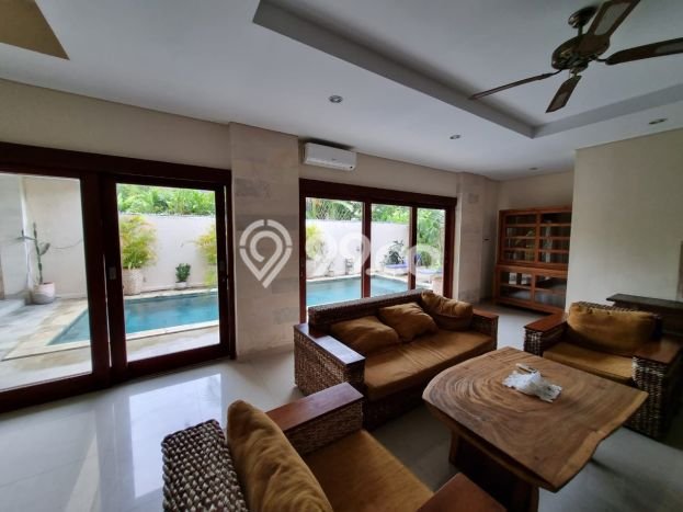 For Sale! Vila di , Luas 300m2m², Lokasi Strategis For Sale! Vila di , Luas 300m2m², Lokasi Strategis
