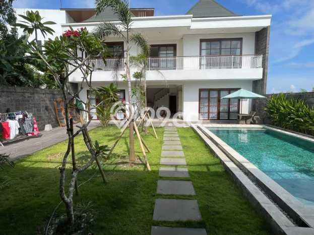 Vila di , Luas 525m2m², Akses ke Pusat Kota Vila di , Luas 525m2m², Akses ke Pusat Kota
