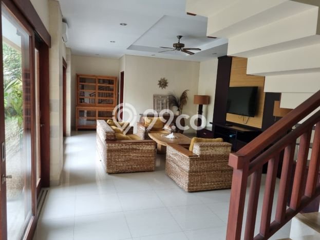 For Sale! Vila di , Luas 300m2m², Lokasi Strategis For Sale! Vila di , Luas 300m2m², Lokasi Strategis