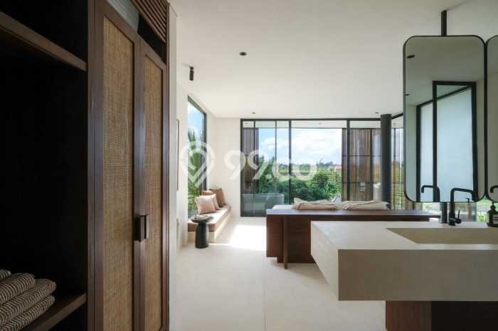 Vila di , Luas 250m2m², Area Strategis Vila di , Luas 250m2m², Area Strategis