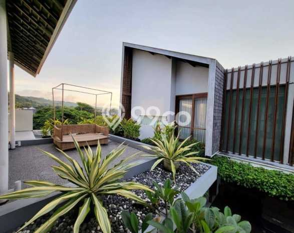 Vila Terawat Kawasan , Area 401m2m², Kawasan Asri dan nyaman Vila Terawat Kawasan , Area 401m2m², Kawasan Asri dan nyaman