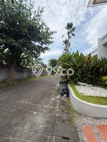 Dijual Hunian Rumah Nyaman 2 KT di Kerobokan, Badung Dijual Hunian Rumah Nyaman 2 KT di Kerobokan, Badung