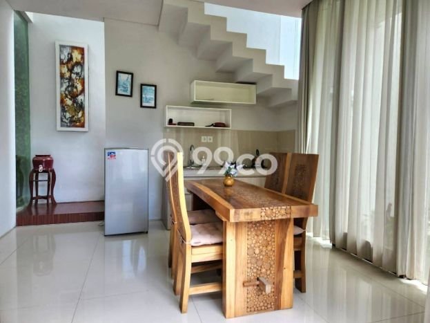Vila Terawat Kawasan , Area 401m2m², Kawasan Asri dan nyaman Vila Terawat Kawasan , Area 401m2m², Kawasan Asri dan nyaman