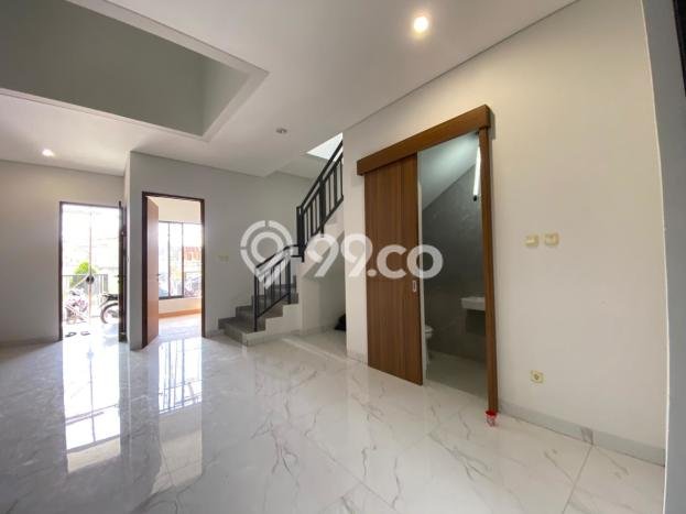 Jual Rumah Strategis Bagus Punya 4 KT di Bojongloa Kidul Bandung SHM Jual Rumah Strategis Bagus Punya 4 KT di Bojongloa Kidul Bandung SHM