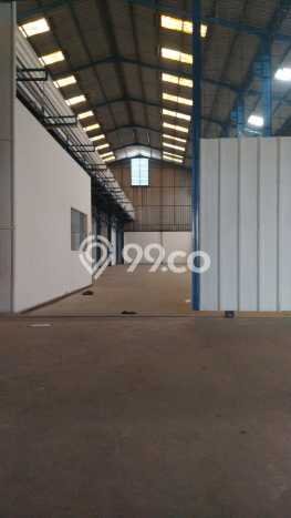 Gudang untuk Disewa di Pusat Bandung Luas Bangunan 1420m2 Gudang untuk Disewa di Pusat Bandung Luas Bangunan 1420m2