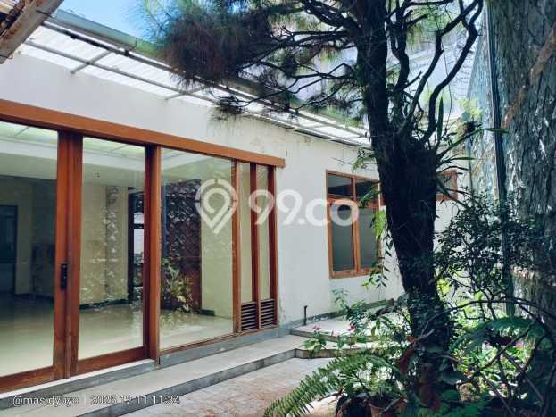 Jual Cepat Hunian Elegan Klasik di Bandung Jual Cepat Hunian Elegan Klasik di Bandung
