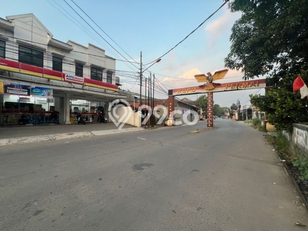 Dijual Cepat Rumah Siap Huni LT 172m2 LB 250m2 di Bandung Cocok untuk Hunian Dijual Cepat Rumah Siap Huni LT 172m2 LB 250m2 di Bandung Cocok untuk Hunian