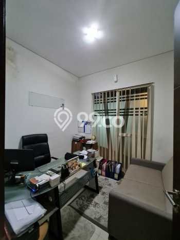 Hunian Cantik Minimalis Lb 120m2 di Cakung, Jakarta Timur Hunian Cantik Minimalis Lb 120m2 di Cakung, Jakarta Timur
