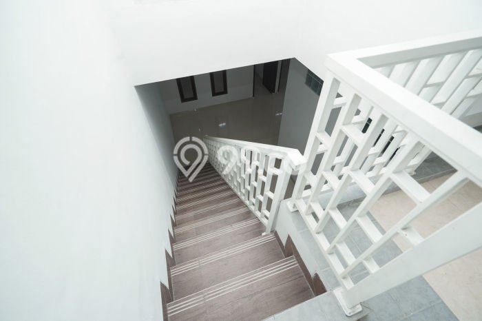 For Sale Rumah 4 Kamar Lokasi Ideal Bagus dan Strategis di Ciracas For Sale Rumah 4 Kamar Lokasi Ideal Bagus dan Strategis di Ciracas