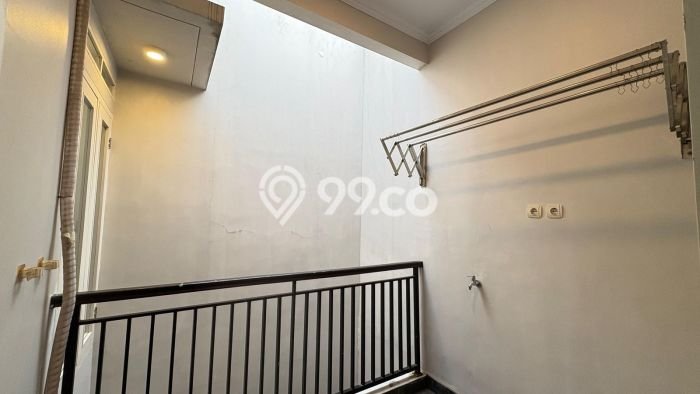 Rumah Lingkungan Asri kawasan Jagakarsa, Jakarta Selatan, LT 62m² Bangunan 120m² Rumah Lingkungan Asri kawasan Jagakarsa, Jakarta Selatan, LT 62m² Bangunan 120m²