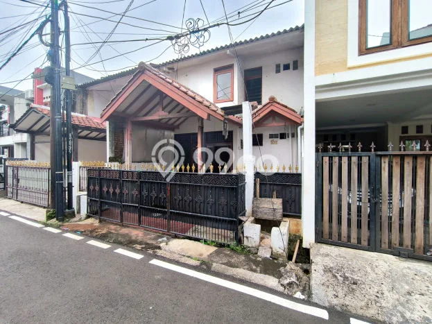 Dijual Rumah 5 Kamar Lokasi Strategis Nyaman dan Strategis di Duren Sawit Dijual Rumah 5 Kamar Lokasi Strategis Nyaman dan Strategis di Duren Sawit