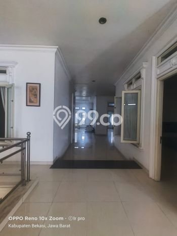 Jual Rumah Mewah Megah Dengan View Cantik di Grand Wisata, Bekasi Jual Rumah Mewah Megah Dengan View Cantik di Grand Wisata, Bekasi